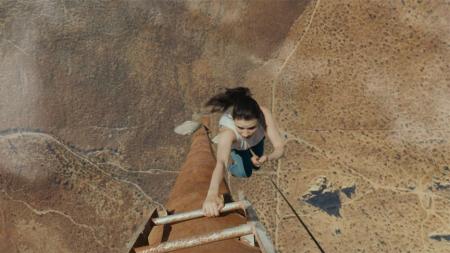 《胡丽叶塔》解说文案《胡丽叶塔》：寻找那个人 更是寻找原因和慰藉