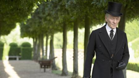 《福尔摩斯先生》解说文案《福尔摩斯先生》：还原为人