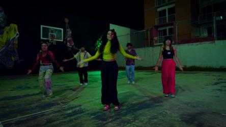 Five young people dancing a choreography in the street更多 More:Group of five talented young people dancing with great skill a choreography at night on a basketball court in a neighborhood.