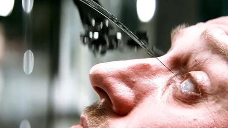 《超验骇客》解说文案《超验骇客》食之无味，弃之不惜