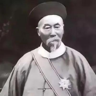 历史视角下的人性探讨：李鸿章是好人还是坏人?