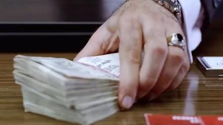 喜剧《年度推销员》电影解说文案(年度推销员 下载)