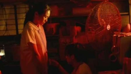 《过春天》解说文案在这场双城记里,我终于看到了最真实的青春