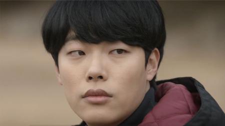 《请回答1988》友情跟爱情之间少年的相互谦让，害德善无辜躺枪