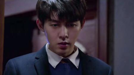 《端脑》解说文案《端脑》国内有像Liar Game那样的作品吗？