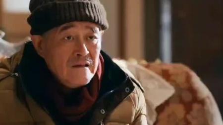 《过年好》解说文案《过年好》：看潘斌龙演绎邻家活雷锋