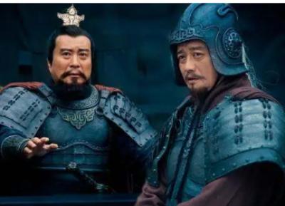 袁术的野心与衰败：称帝背后的历史真相