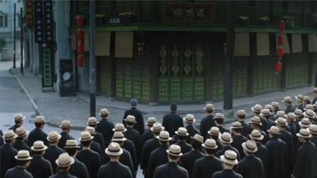 《远大前程》解说文案少女心与霸道范儿，张俪都完美hold住了