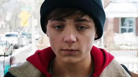 《雷霆沙赞！》解说文案雷霆沙赞：“惊奇队长”哪家强 DC傻赞帮您忙