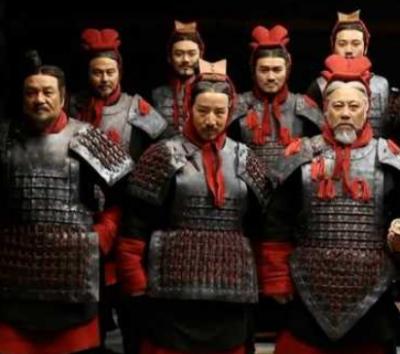 揭秘历史：秦国士兵为何少见头盔？