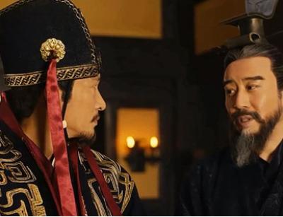 智谋与忠诚：解读荀彧在曹操心中的独特地位