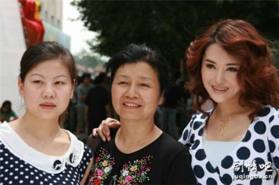 《黑金地的女人》_第1-3集_分集剧情