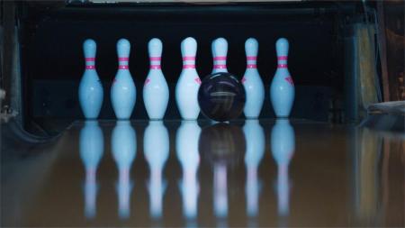 《球馆命案》保龄球传送机落下一具腐尸，爬满蛆虫被机器碾成肉泥《球馆命案》