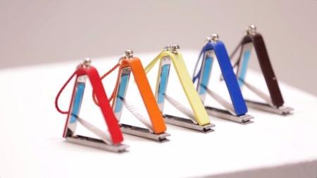 [文]《指甲刀人魔》解说文案《指甲刀人魔》：有种元气叫周冬雨