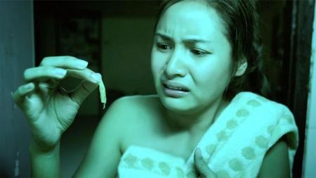 [文]《惨死》水管总流出头发和碎屑，几天后竟在楼顶水箱发现一具女尸《惨死》