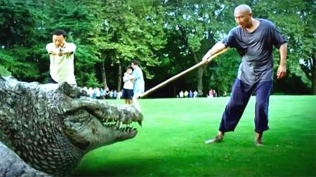 [文]《百万巨鳄》奸商为了赚钱，捕猎20年巨鳄，结果反被捕食