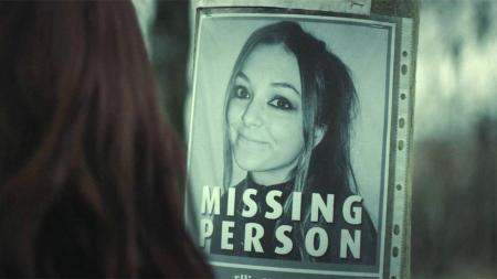 [文]《恐怖地窖》2022年最新惊悚片《恐怖地窖》看完你会发现，有些事就发生在身边