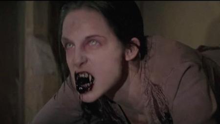 [视]几分钟看完经典恐怖电影《够僵行动》，700年的吸血鬼被人类覆灭