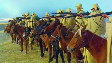 [文]战争《悲情布鲁克》电影解说文案(悲情布鲁克醉马片段)