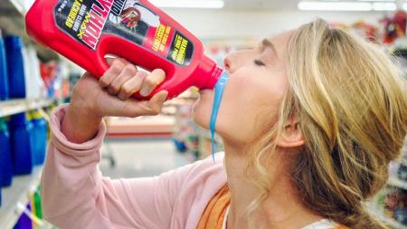 [文]《忌日快乐2》：美女花样自杀竟然会原地复活，想死都死不了。搞笑《忌日快乐2》