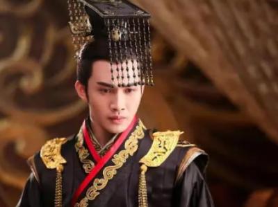 探秘历史上的芈月与嬴政：高祖母与曾孙的传奇故事