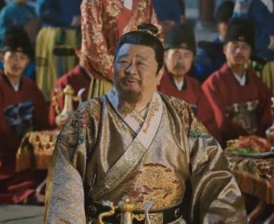 审视历史：大明与大清君主之辨析