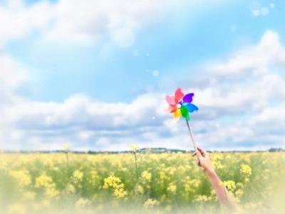 【爱情】5月1号情侣文案（情侣文案句子简短）