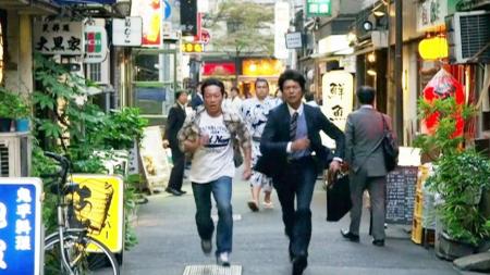 [文]《世界奇妙物语之奔跑的相扑弟子》：遭到三百多斤相扑手追杀，对方还疑似练过长跑，请问该如何逃生？