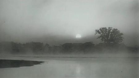 [文]《怒潮》怒朝反派演员导演处女作？以为开局扑一半的《怒潮》，居然超出预期