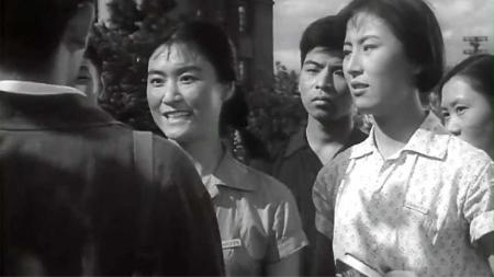 [文]《年轻时候》解说文案《年轻时候》——还是做自己比较好