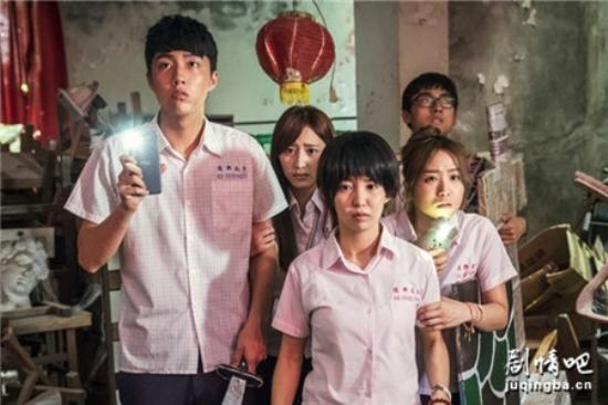 《通灵少女》_第1-2集_分集剧情