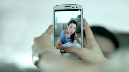 [文]《世界奇妙物语2012秋季篇》：一款灵异的相机App，只要拍摄到谁，谁将会死亡变成幽灵