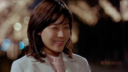 [文]《别告诉她》解说文案《别告诉她》：亲情能横洋跨海