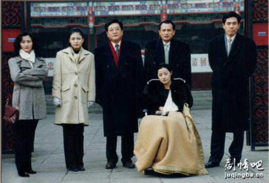 《无雪的冬天》_第1-2集_分集剧情