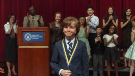 [文]《奇迹男孩》解说文案有一种“别人家的孩子”，也有一种“别人家的父母”