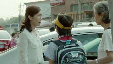 [文]《闯入者》解说文案谁是最初的闯入者