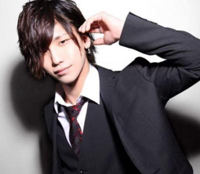 日本牛郎主要干什么？