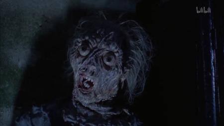 [文]《鬼咬鬼》3-4看一部少一部的英叔经典电影，隔空斗法战南洋法师