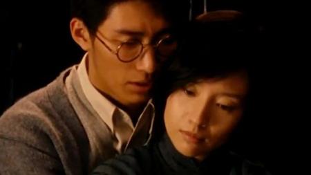 [文]《秋之白华》解说文案《秋之白华》：历史虚焦，生命柔光