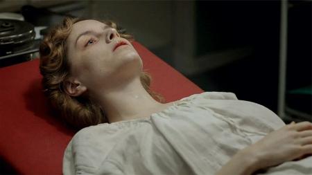 [文]《罪恶之家》：富二代不负责任，怀孕了怎么办？英国电影《罪恶之家》