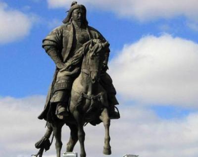 差点统一世界的三个人：拿破仑、成吉思汗与希特勒