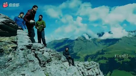 [文]《极盗者》解说文案极盗者影视文案：比起《原爆点》简直像一坨屎（闻起来很香的那种）