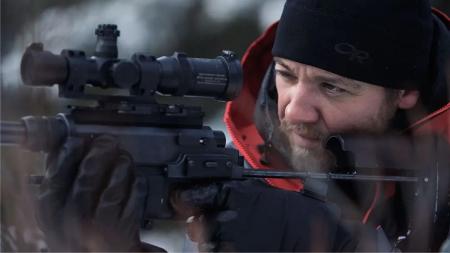 [文]《谍影重重》他以身为饵料吸引狼群，只为锻炼体魄？《谍影重重》