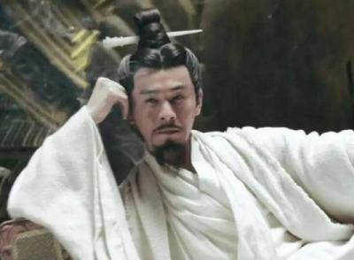 楚平王与太子建：一段宫闱权力之争的历史解析