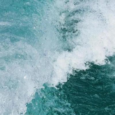 【爱情】关于爱情的文案温柔长句（关于爱情高级文案短句）