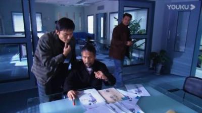 [视]案发现场：刑警找不到破案口，竟找了一位退休大叔解案，神奇了