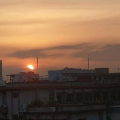 【爱情】男女分手哭的文案伤感句子（情侣分手伤感句子文案50个字）