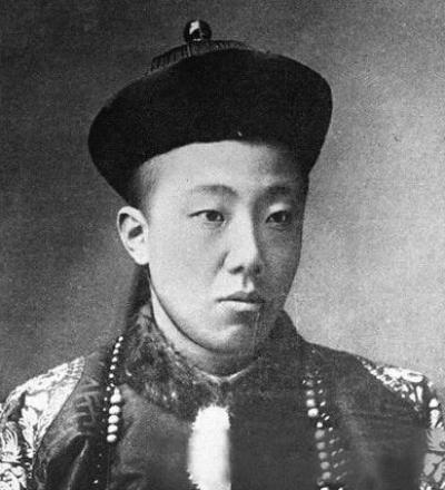探究同治帝的权力与清朝晚期的皇权变迁