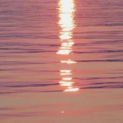 【正能量】放下过去的辉煌和未来的经典语录（过去现在未来经典语录）