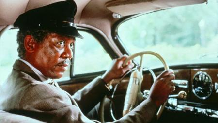 [文]喜剧电影《为黛西小姐开车》解说文案解说素材